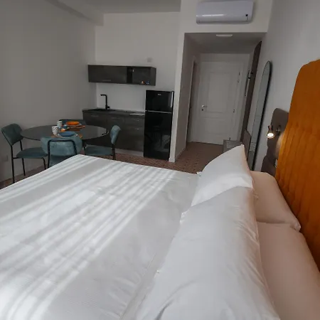 Di Prima Diffuso Apart Otel Katanya