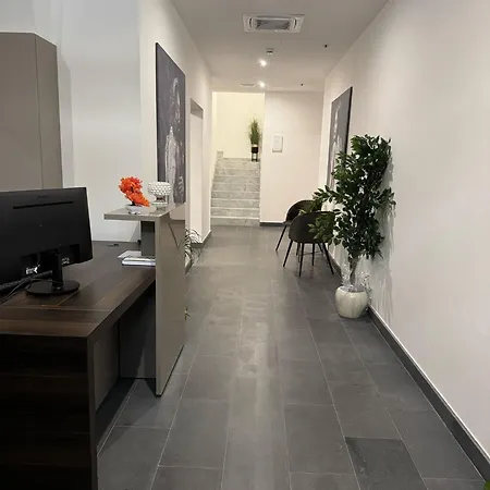 Di Prima Diffuso מלון דירות 4*