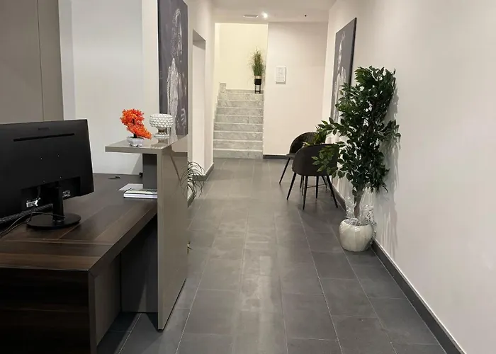Di Prima Diffuso Aparthotel 4*